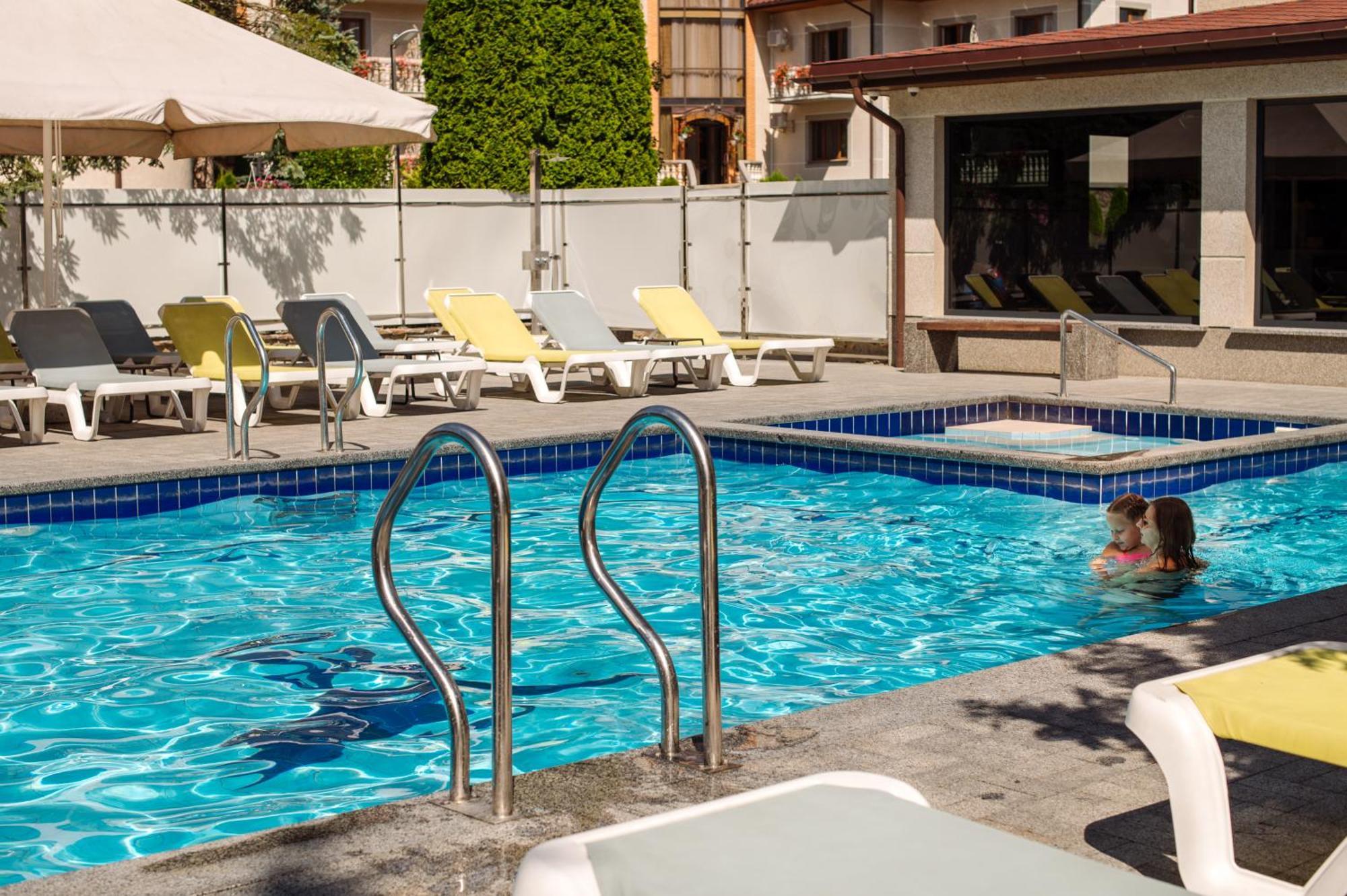 Hotel Dianna Skhidnytsia Zewnętrze zdjęcie